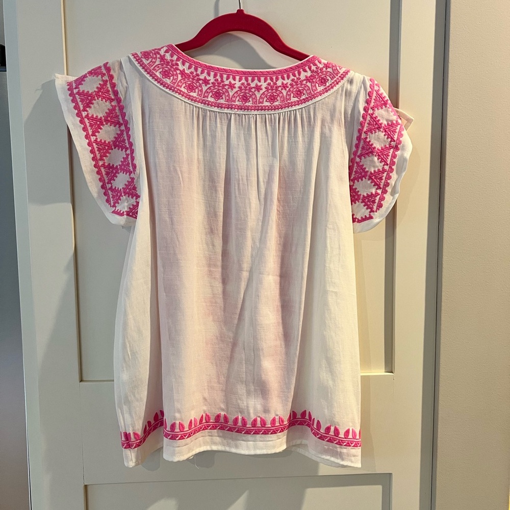 THML White and Pink Embroidered Top XS
HOST PICK 🌸 - Picture 2 of 8